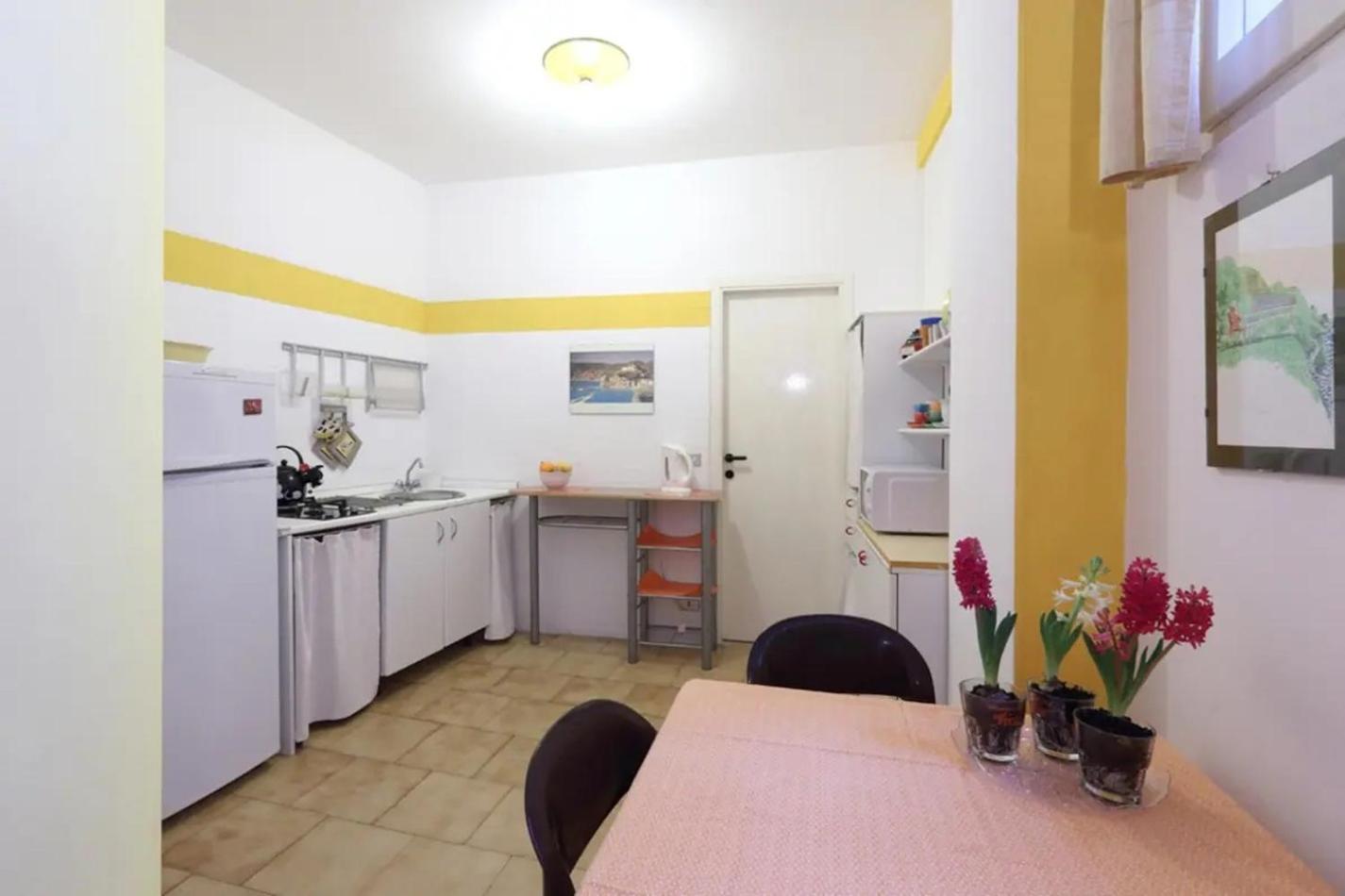 Appartamento Basuetta Alle Cinque Terre Con Ac Монтероссо-аль-Маре Экстерьер фото